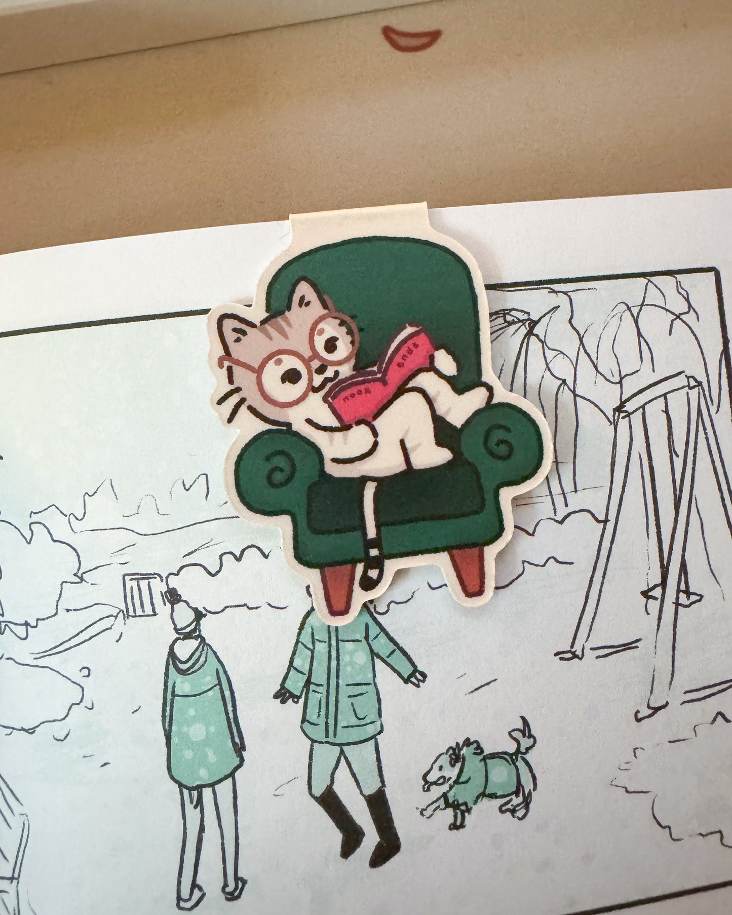 mira bookworm magnetic bookmark