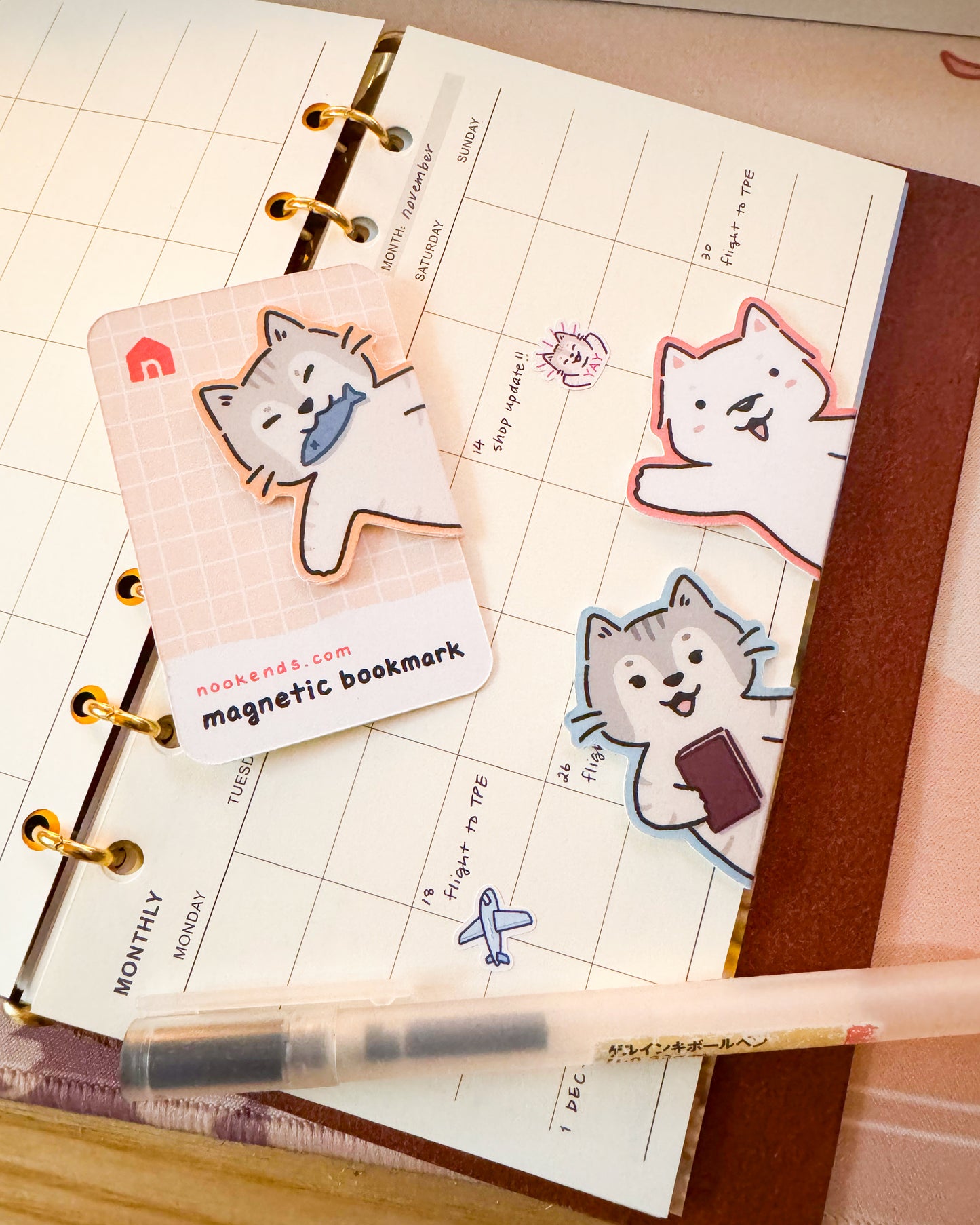 trio side peek magnetic bookmarks